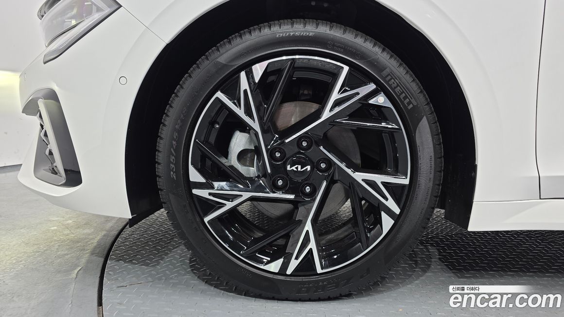 Kia K5 2025