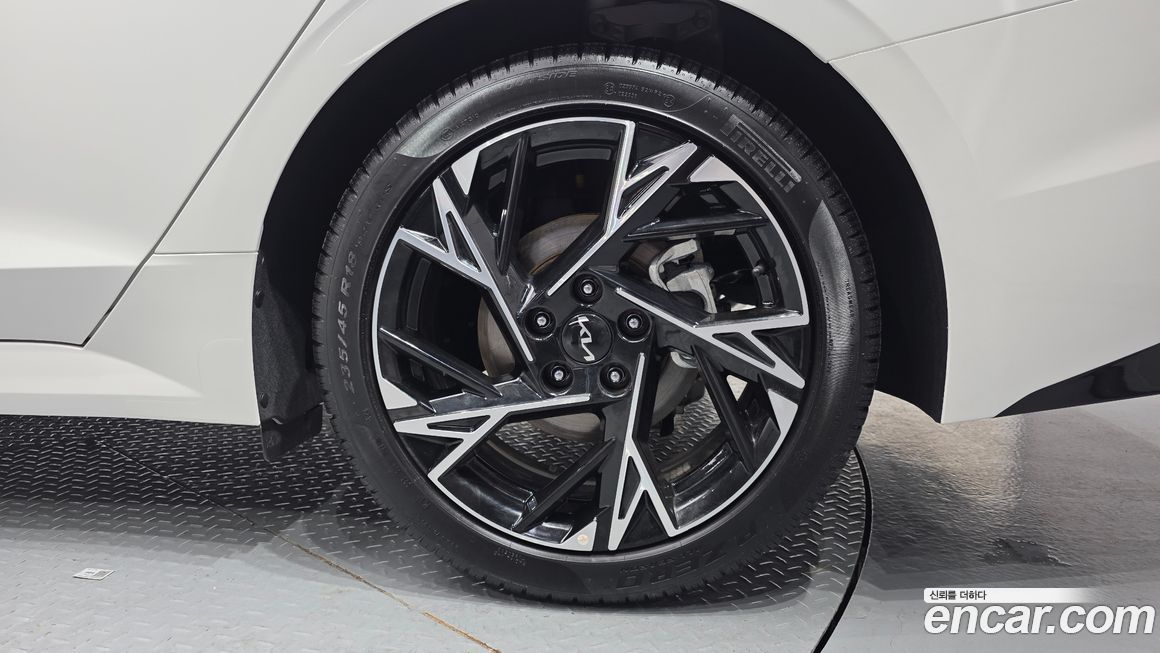 Kia K5 2025