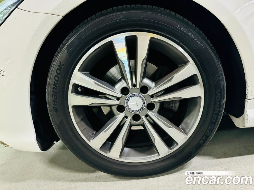 Mercedes-Benz E-Class 2016