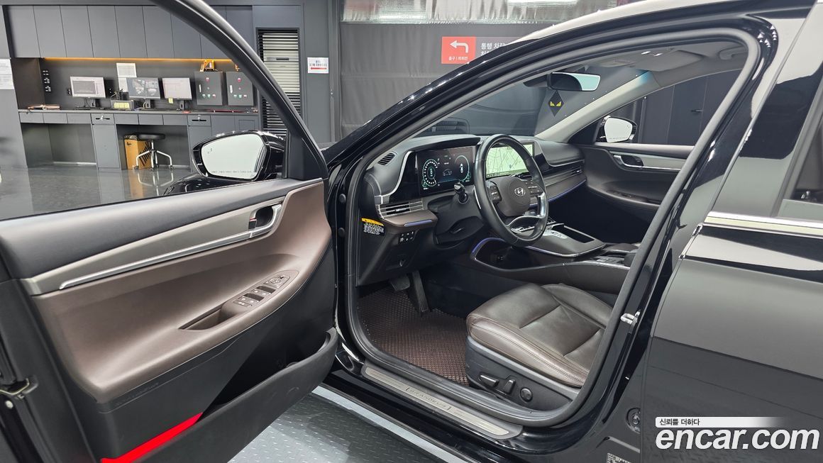 Hyundai Grandeur 2020