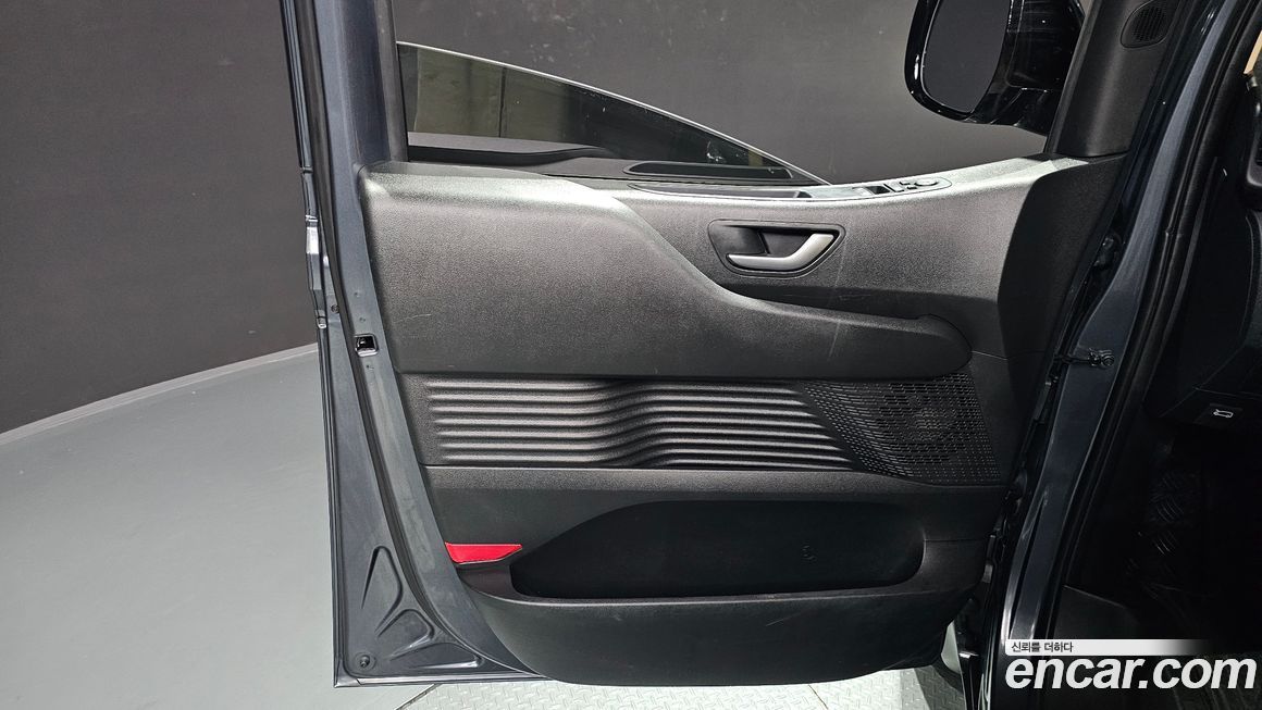 Hyundai Staria 2023