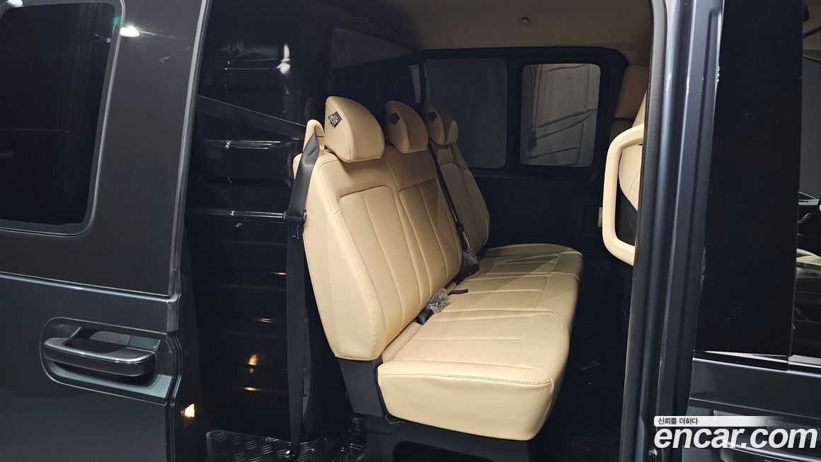 Hyundai Staria 2023