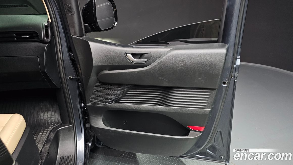 Hyundai Staria 2023