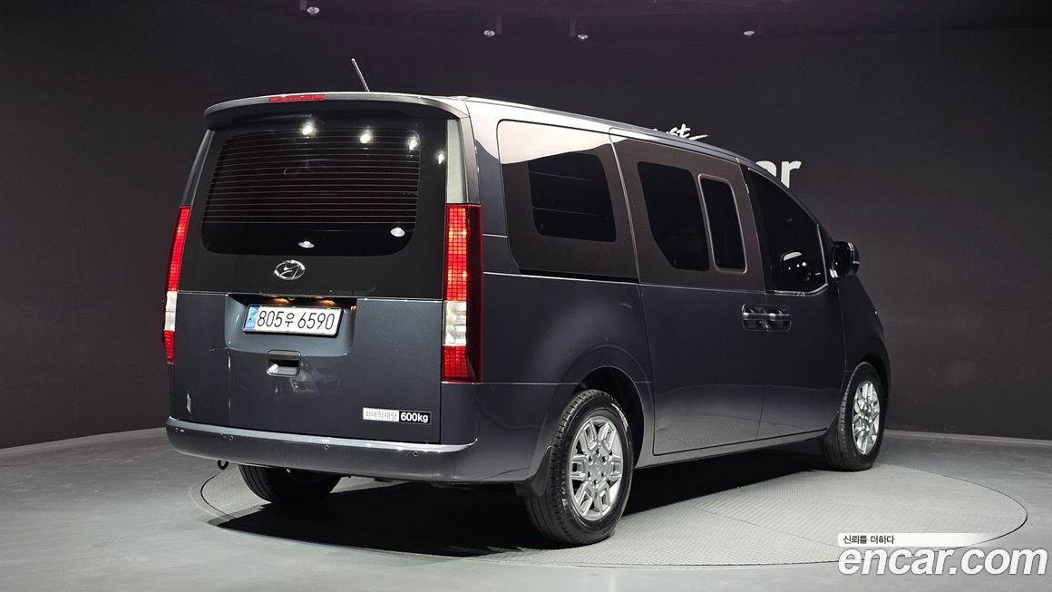 Hyundai Staria 2023