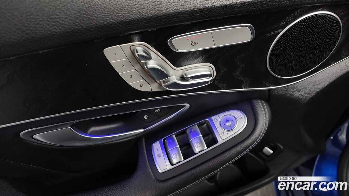 Mercedes-Benz C-Class 2019