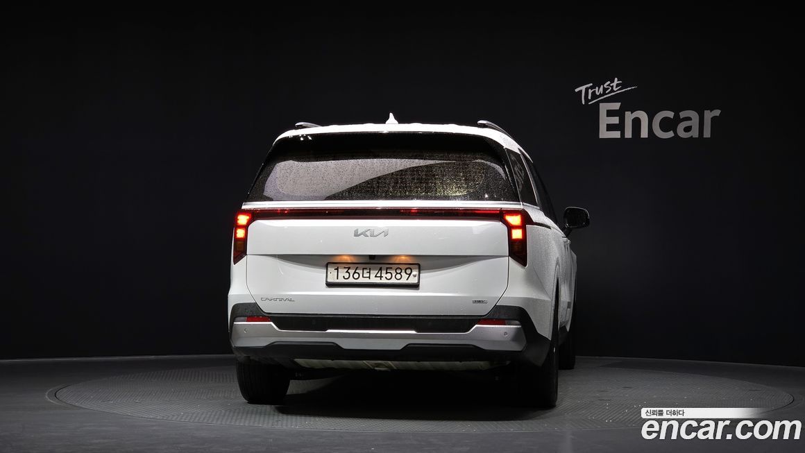 Kia Canival 2025