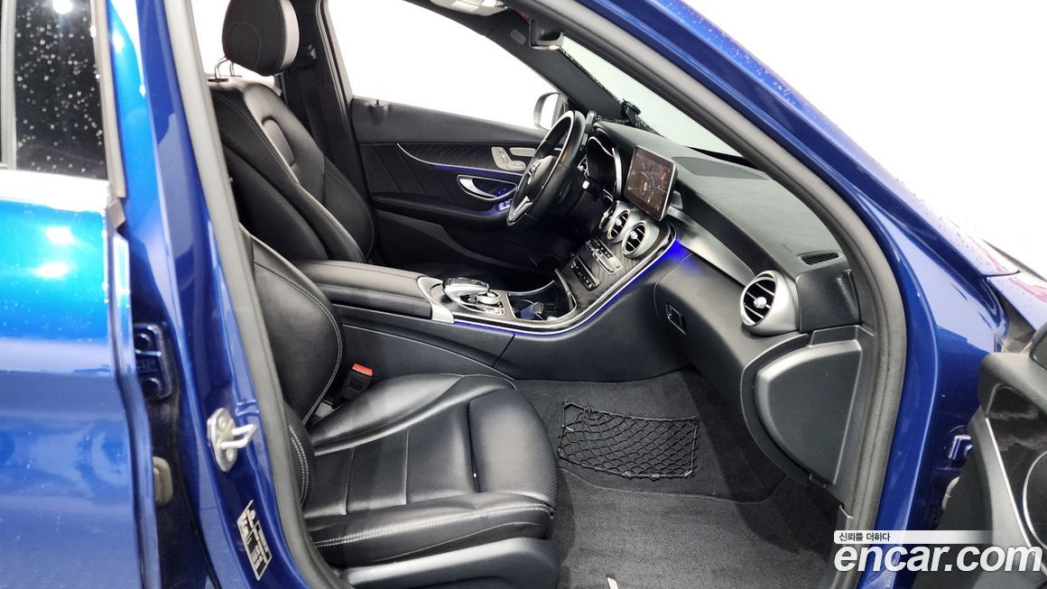 Mercedes-Benz C-Class 2019