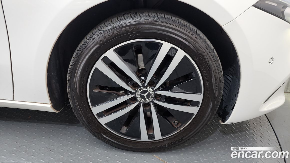 Mercedes-Benz A-Class 2022