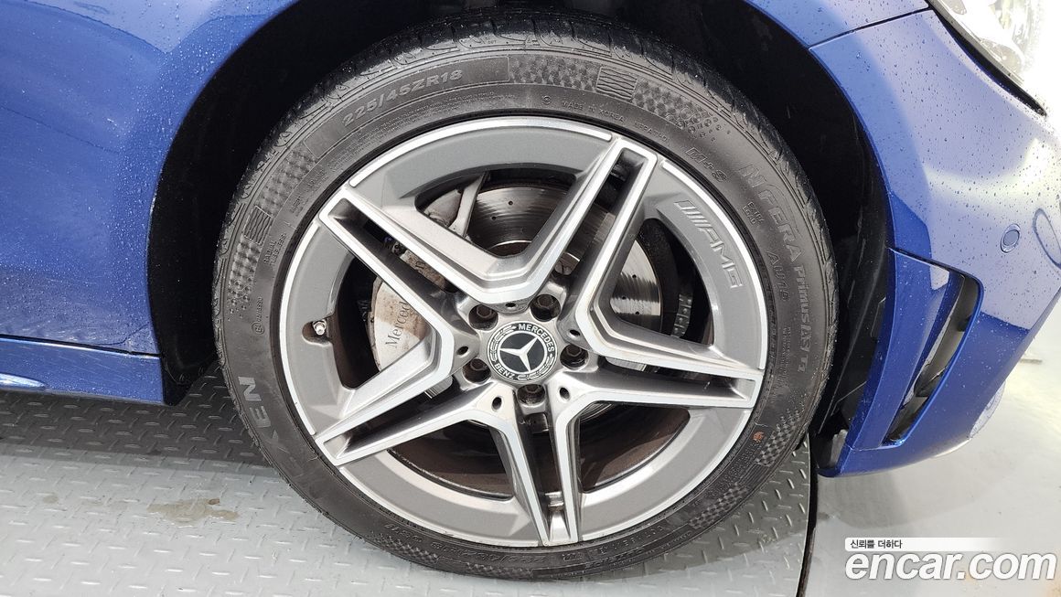 Mercedes-Benz C-Class 2019