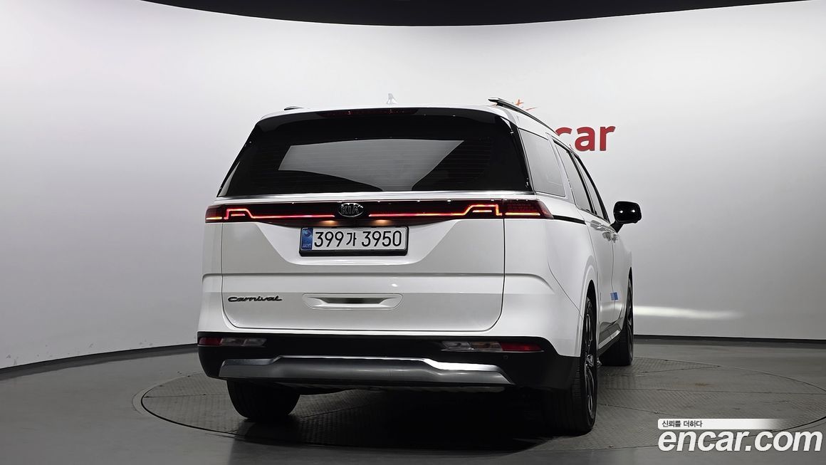 Kia Canival 2021