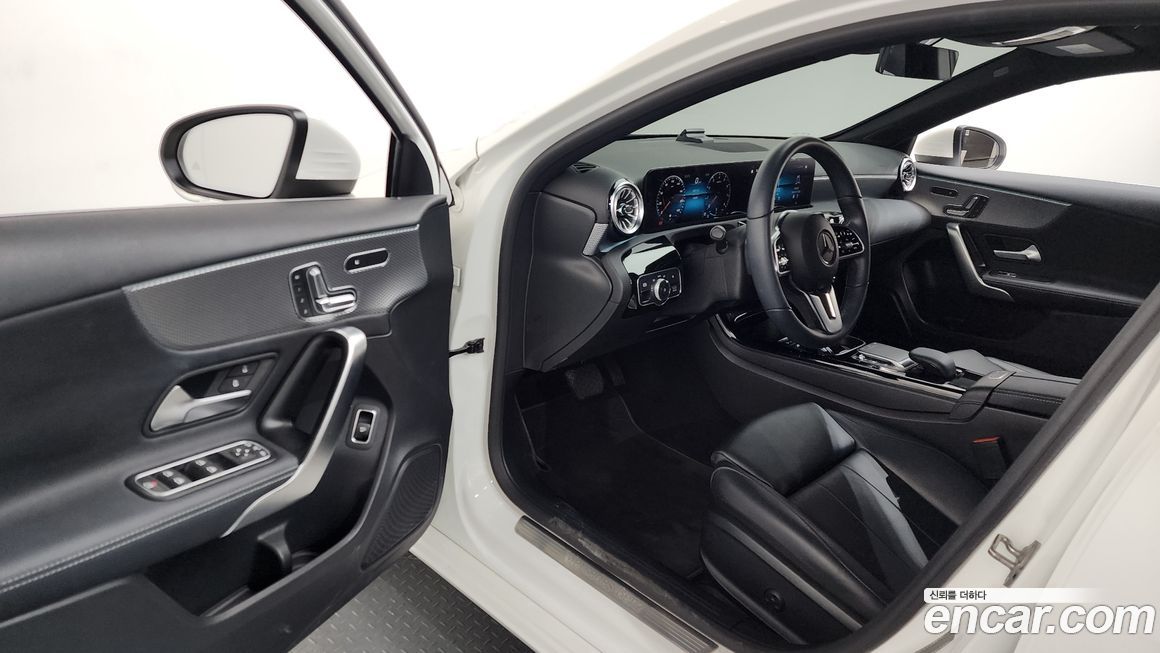 Mercedes-Benz A-Class 2022