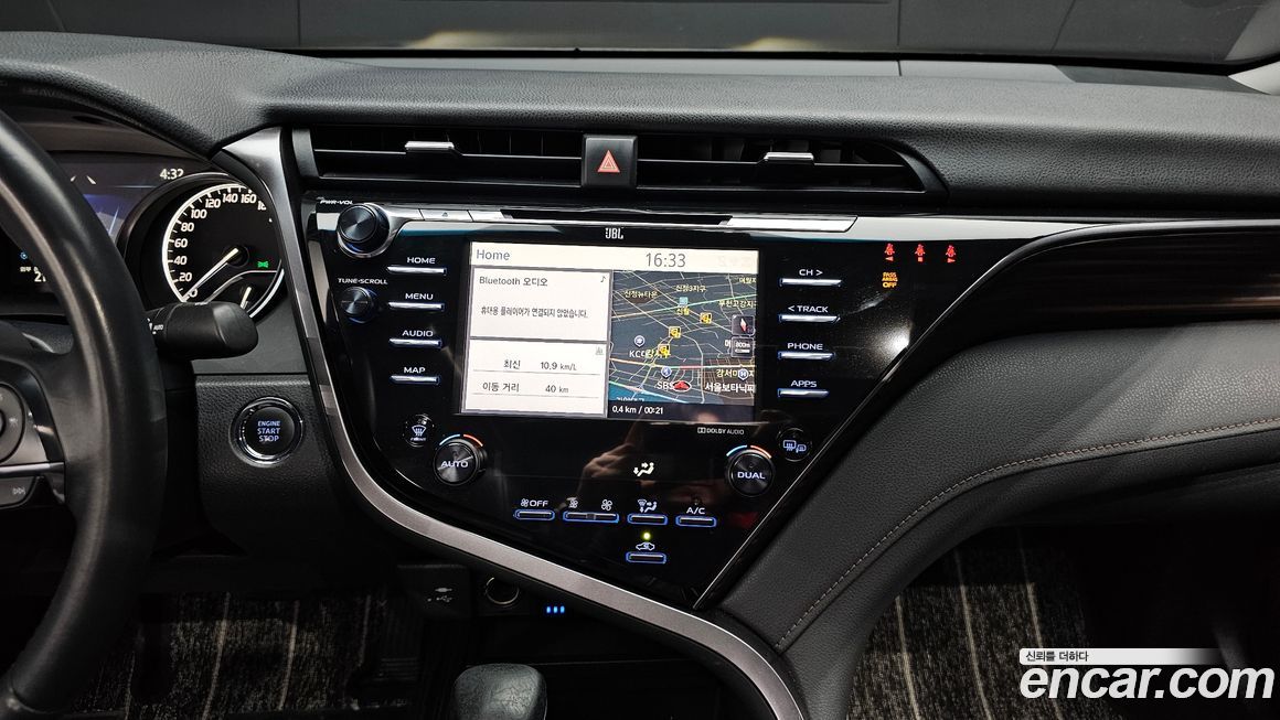 Toyota Camry 2019