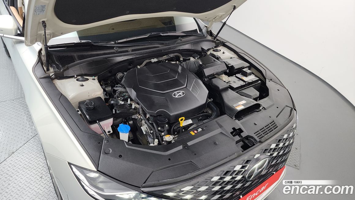Hyundai Grandeur 2021