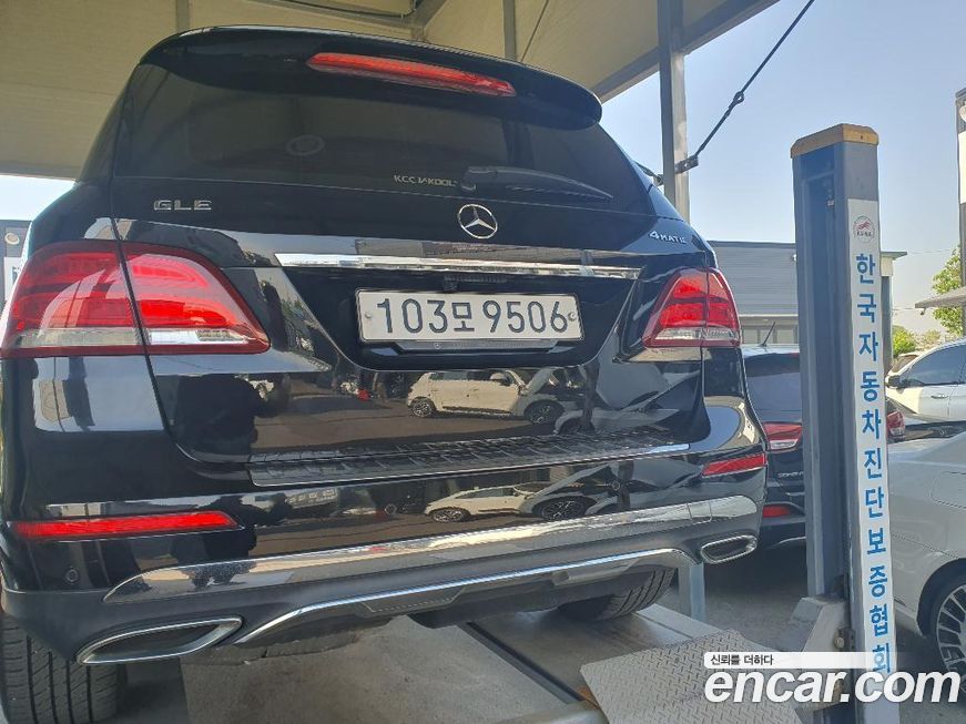 Mercedes-Benz GLE-Class 2017