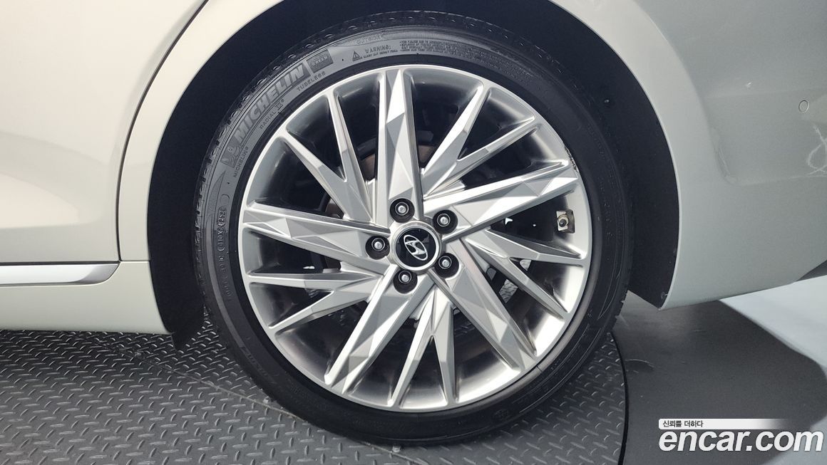 Hyundai Grandeur 2021
