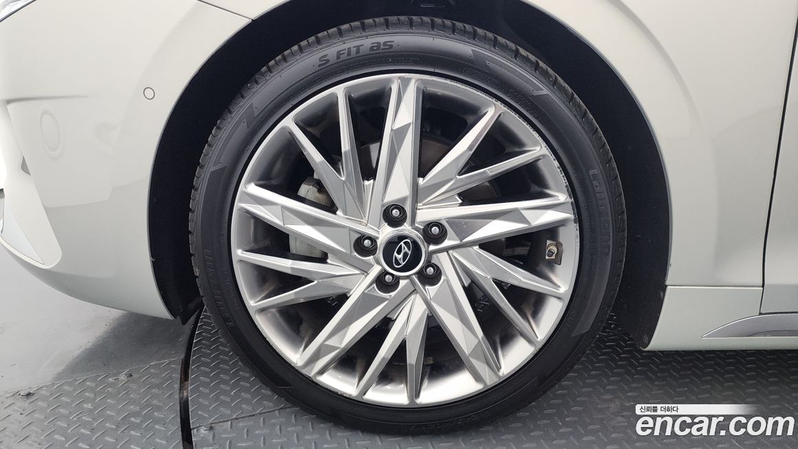Hyundai Grandeur 2021