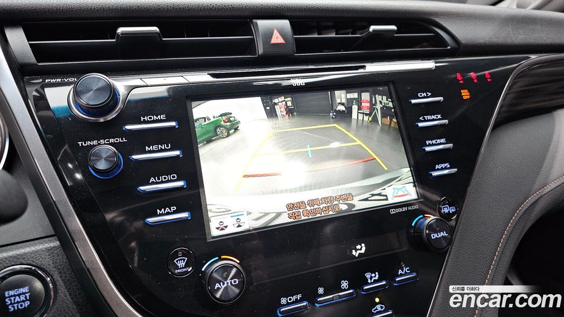 Toyota Camry 2019