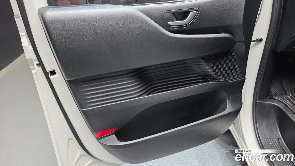 Hyundai Staria 2022