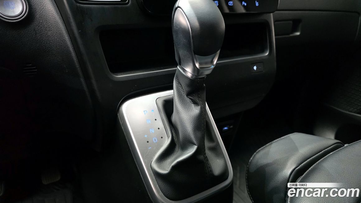 Hyundai Staria 2022