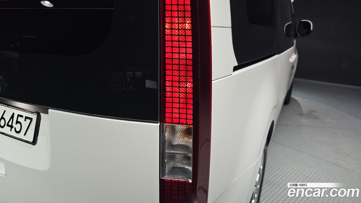 Hyundai Staria 2023