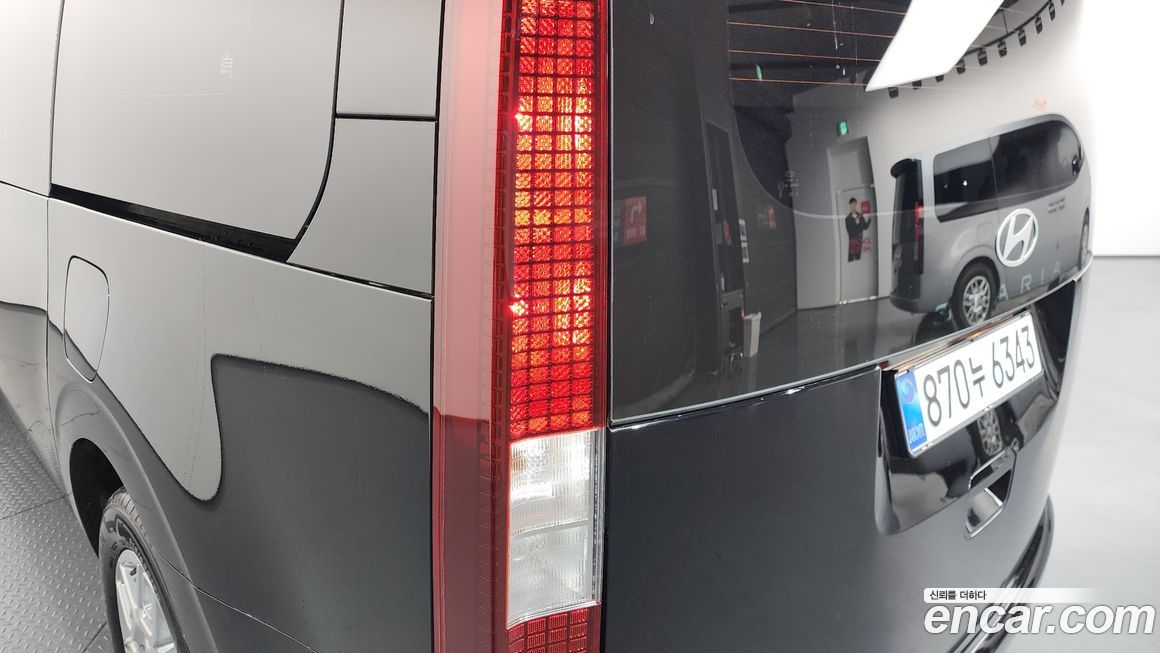 Hyundai Staria 2025