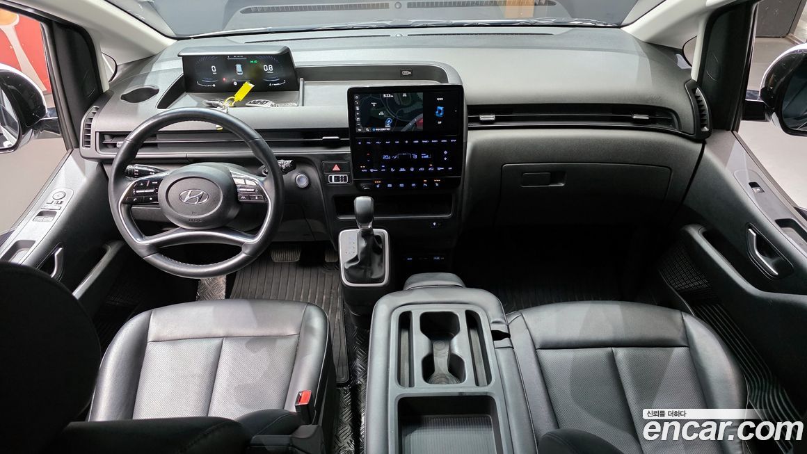 Hyundai Staria 2022