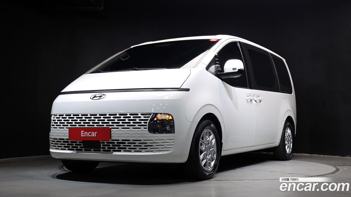 Hyundai Staria 2022