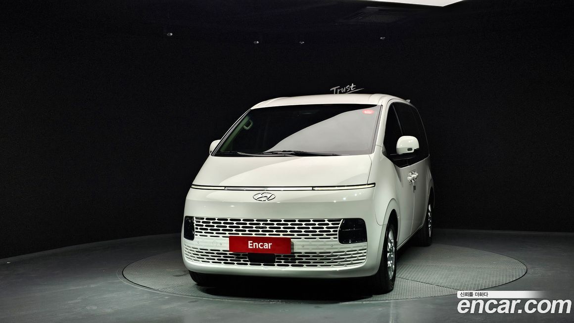Hyundai Staria 2023