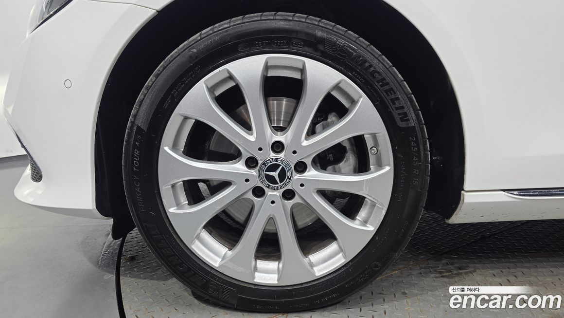 Mercedes-Benz E-Class 2020