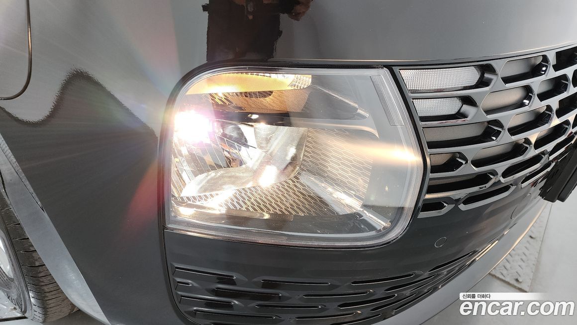Hyundai Staria 2025