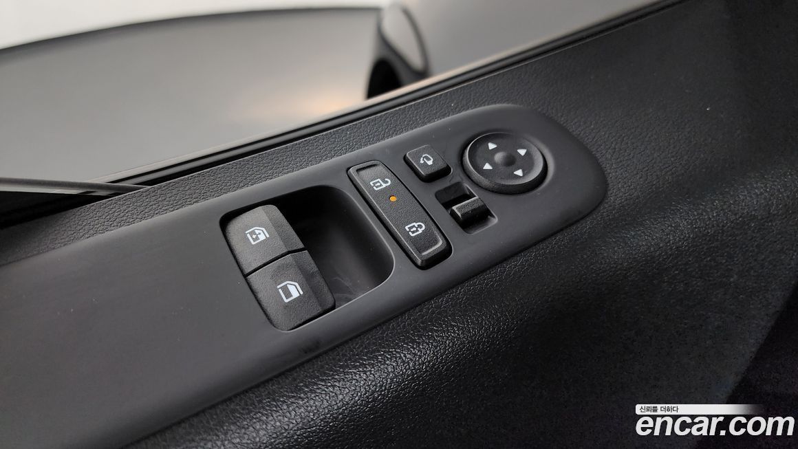 Hyundai Staria 2025