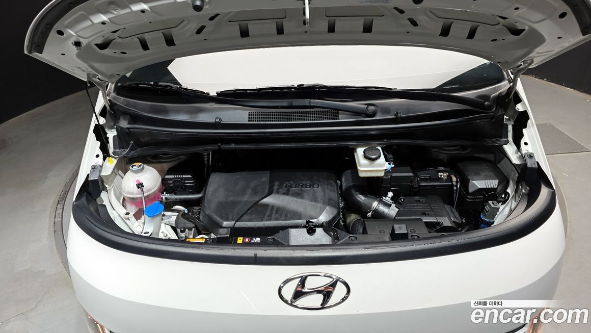 Hyundai Staria 2022