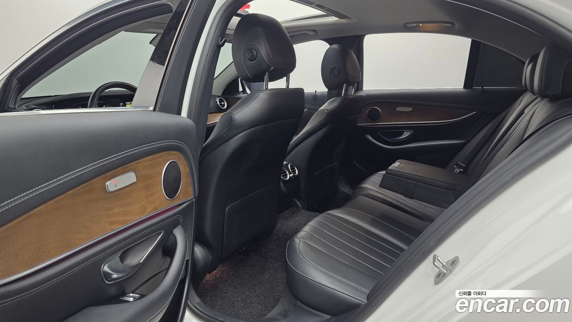 Mercedes-Benz E-Class 2020