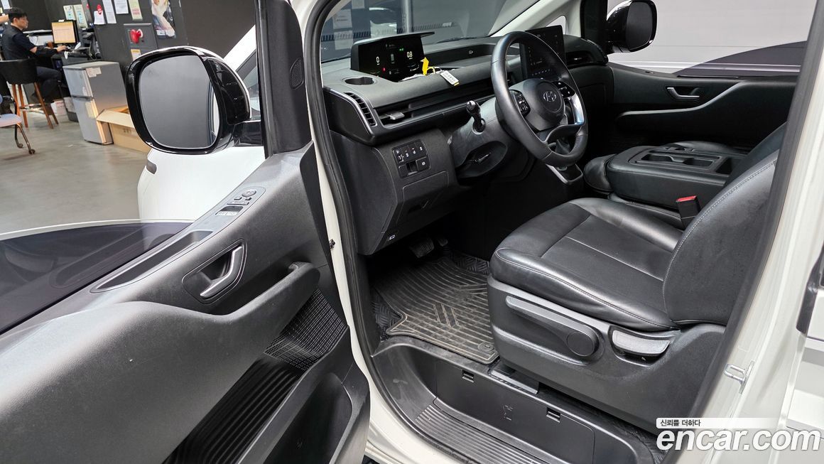 Hyundai Staria 2022