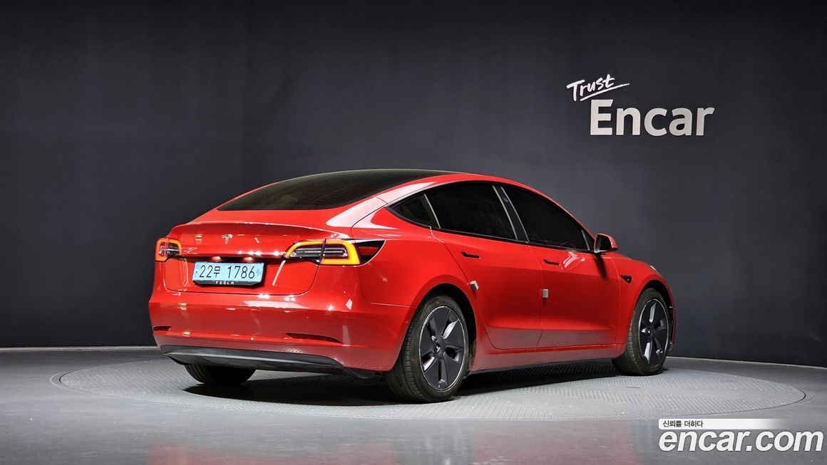 Tesla Model 3 2021