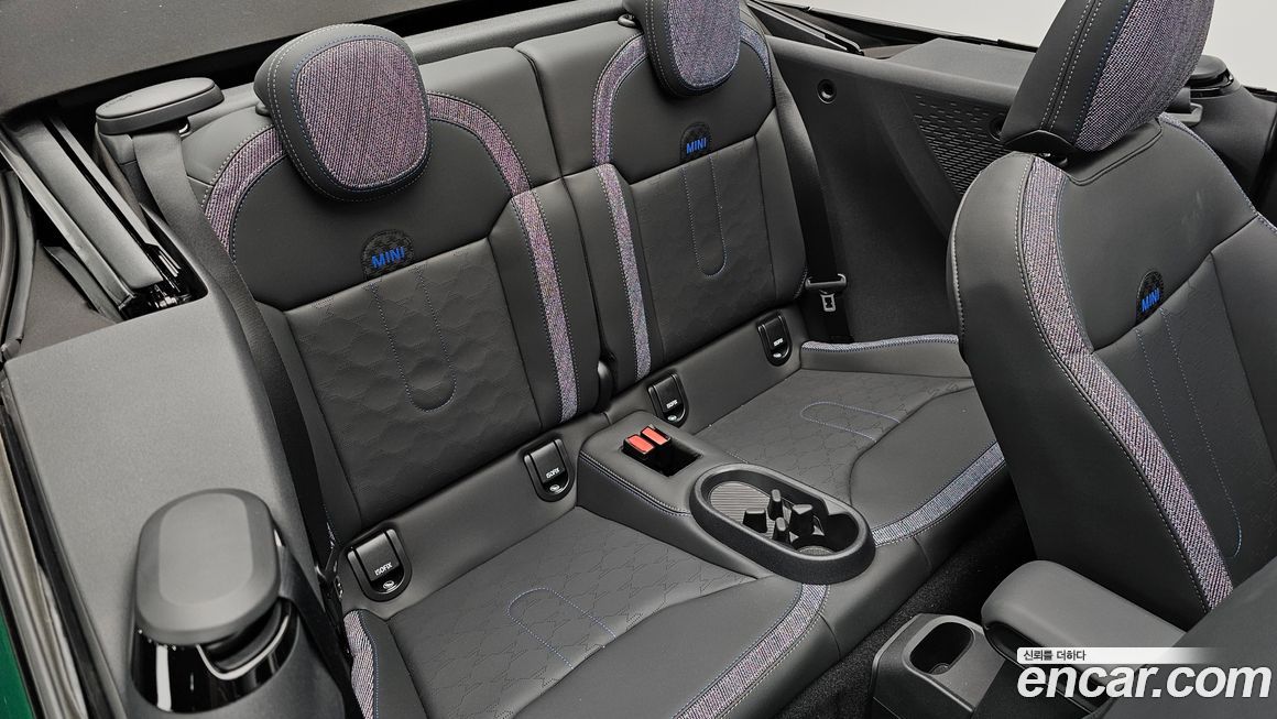 Mini Cooper Convertible 2025