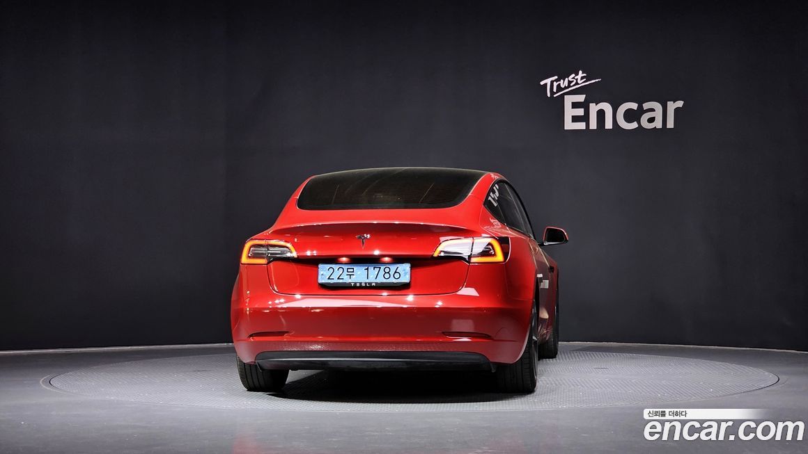 Tesla Model 3 2021