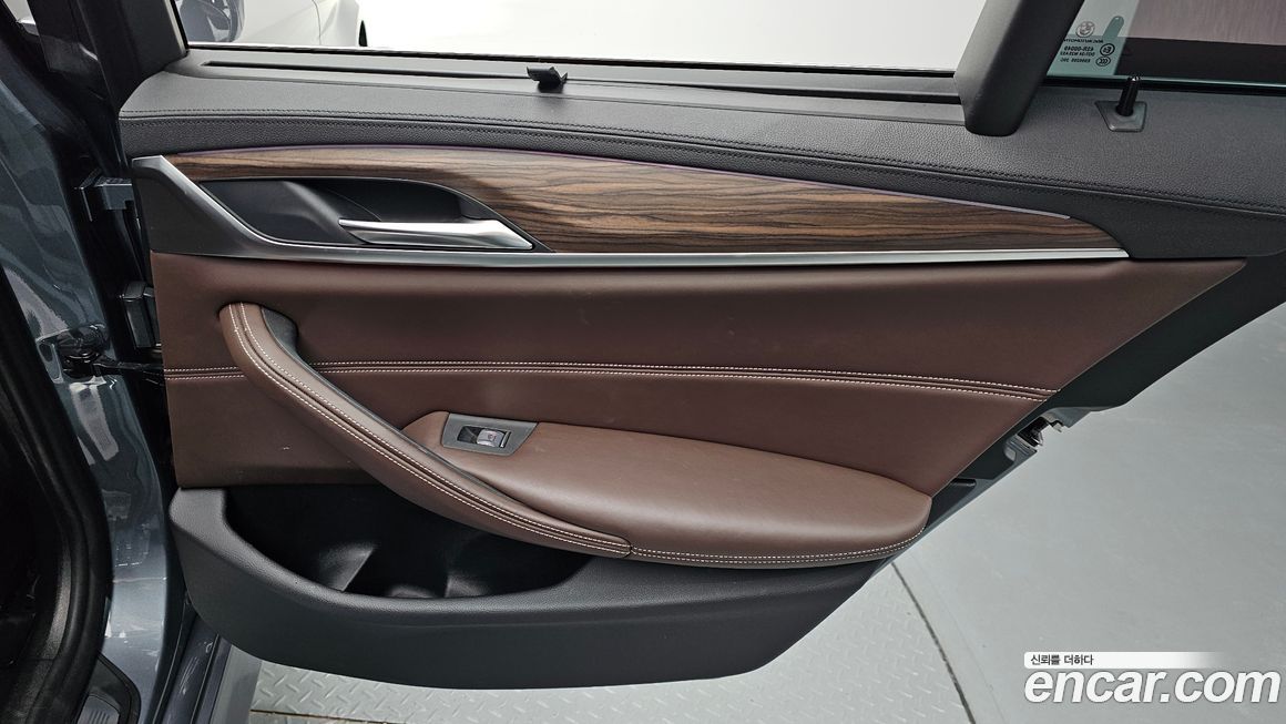 BMW 5-Series 2019