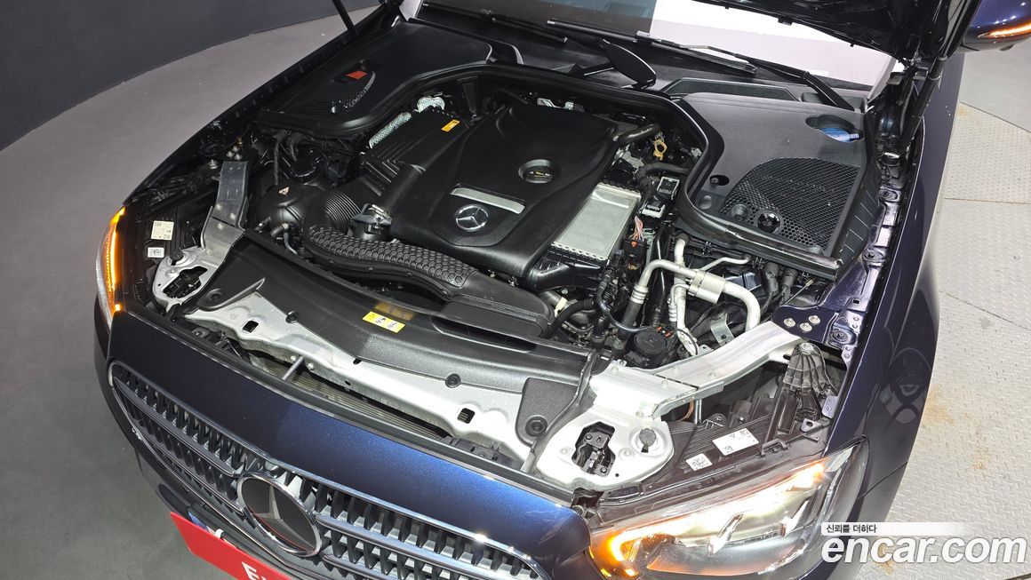 Mercedes-Benz E-Class 2022