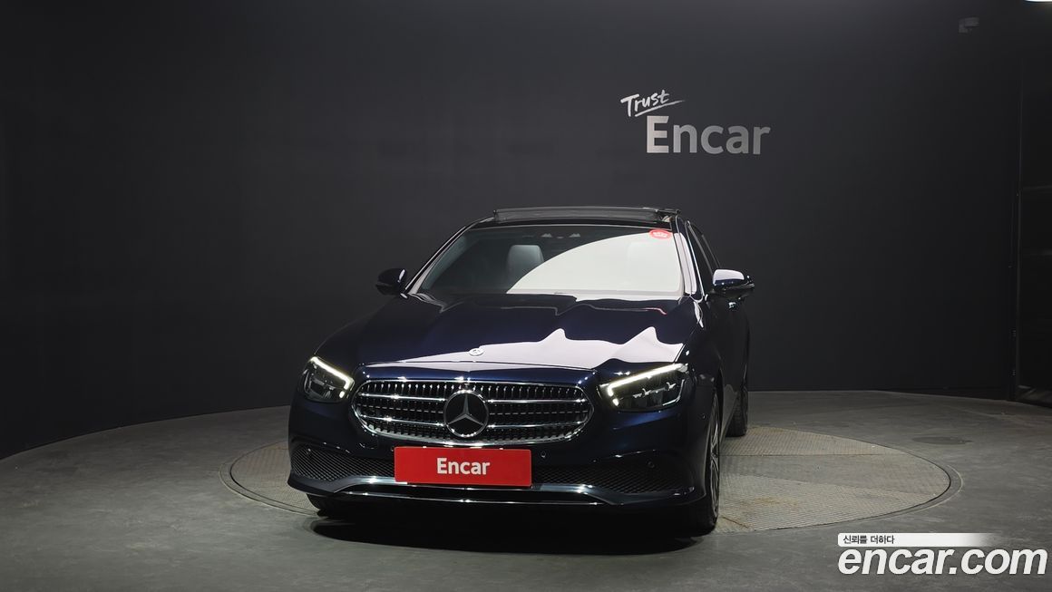 Mercedes-Benz E-Class 2022
