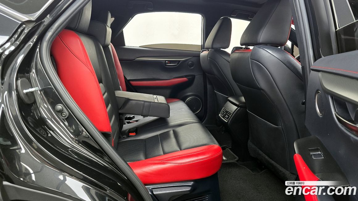 Lexus NX 2019