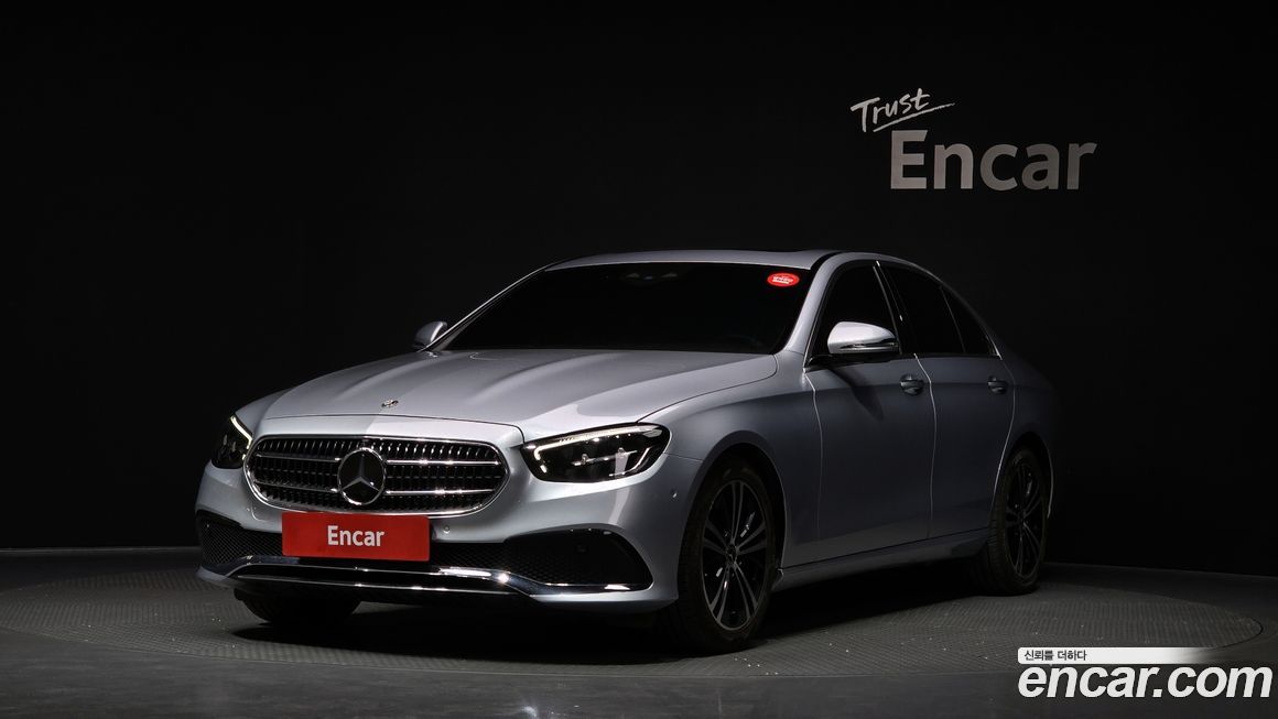 Mercedes-Benz E-Class 2022