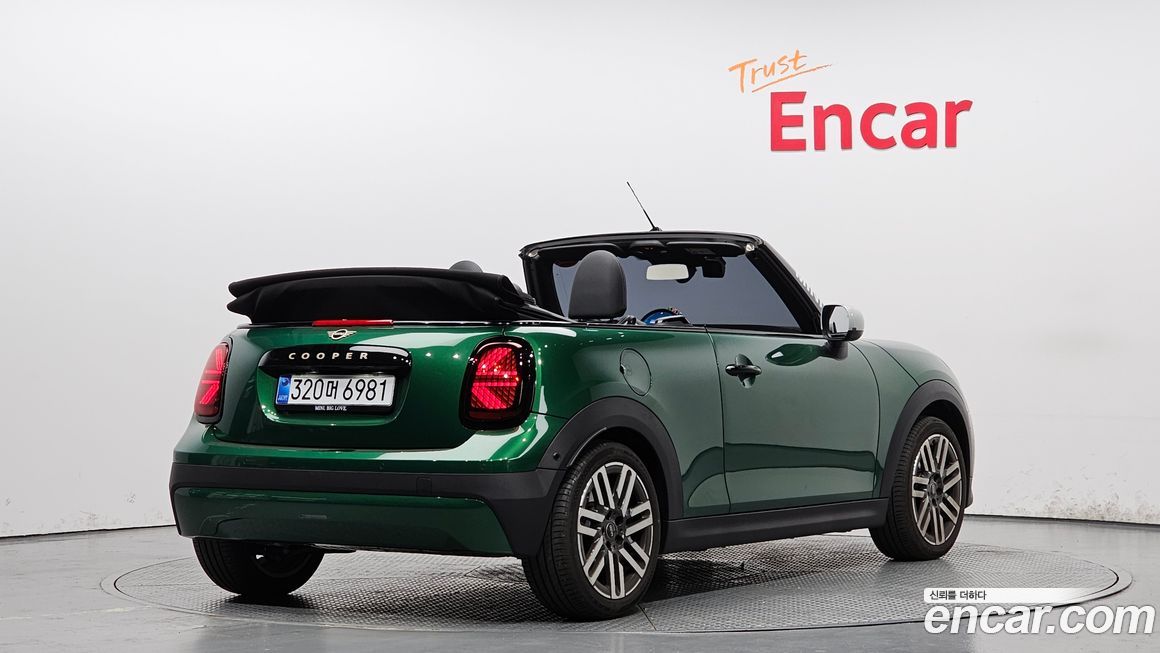 Mini Cooper Convertible 2025