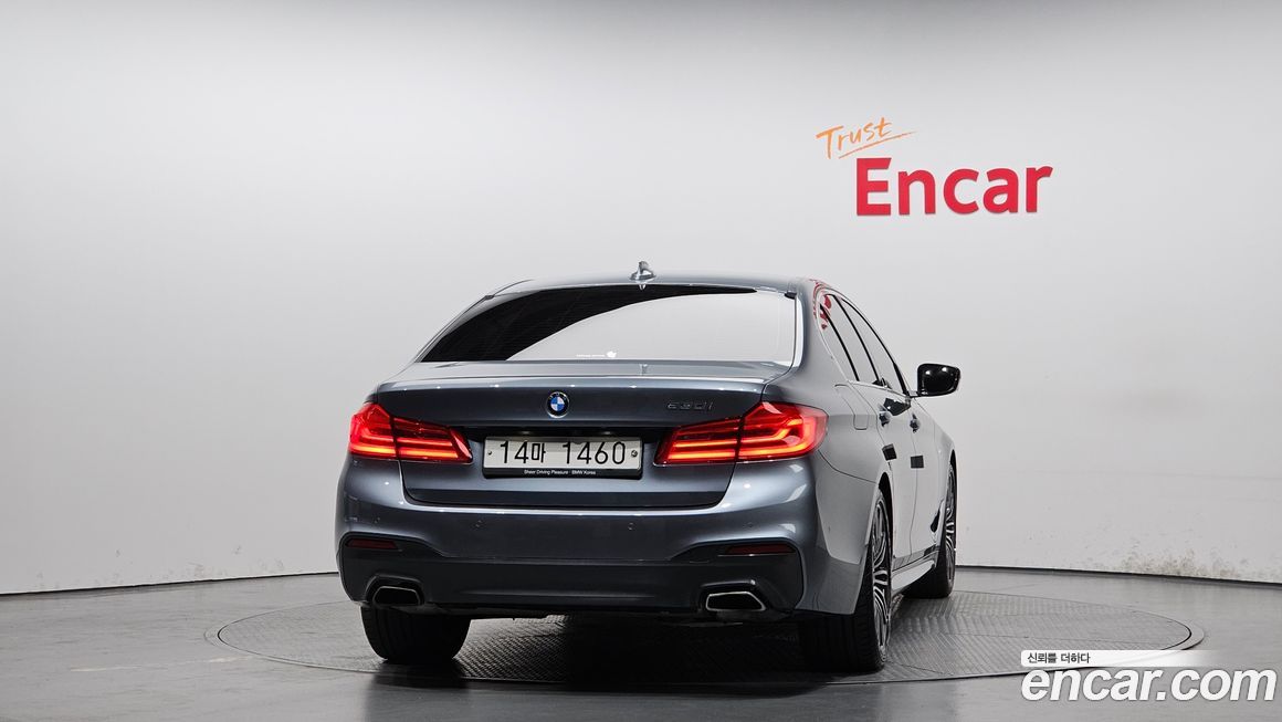 BMW 5-Series 2019