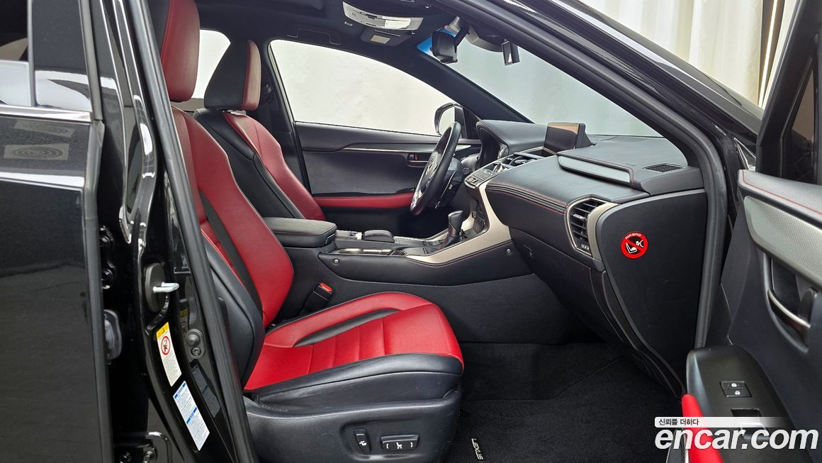 Lexus NX 2019