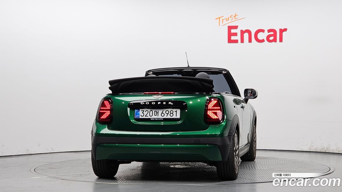 Mini Cooper Convertible 2025