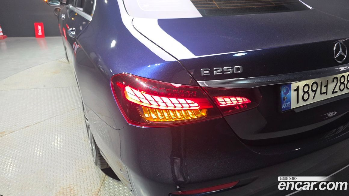 Mercedes-Benz E-Class 2022