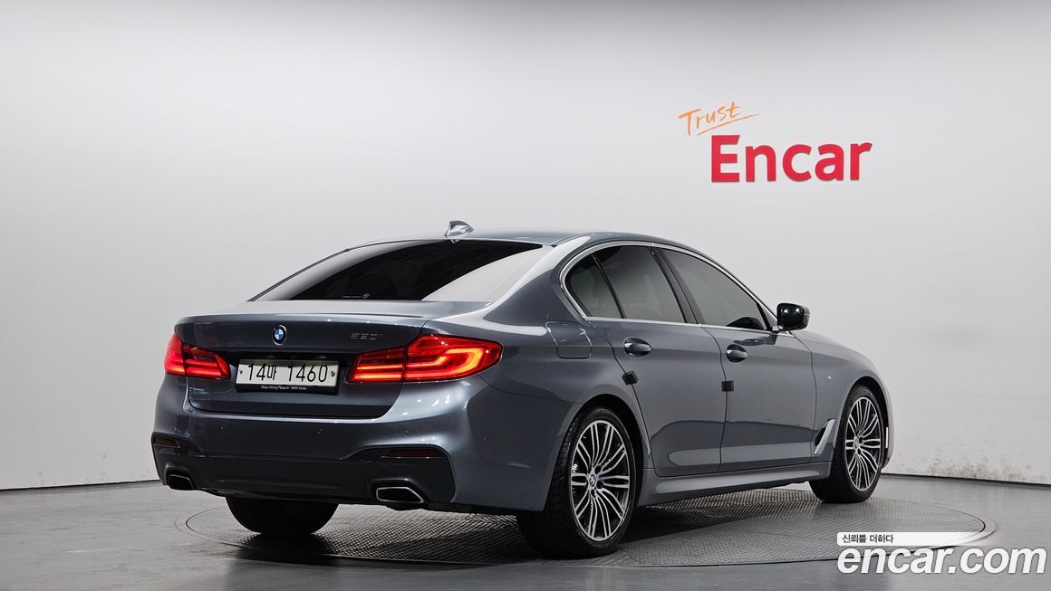 BMW 5-Series 2019