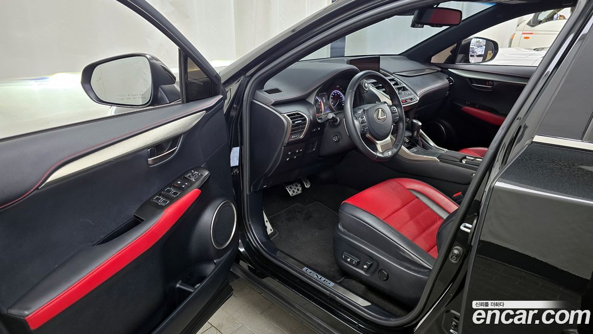 Lexus NX 2019