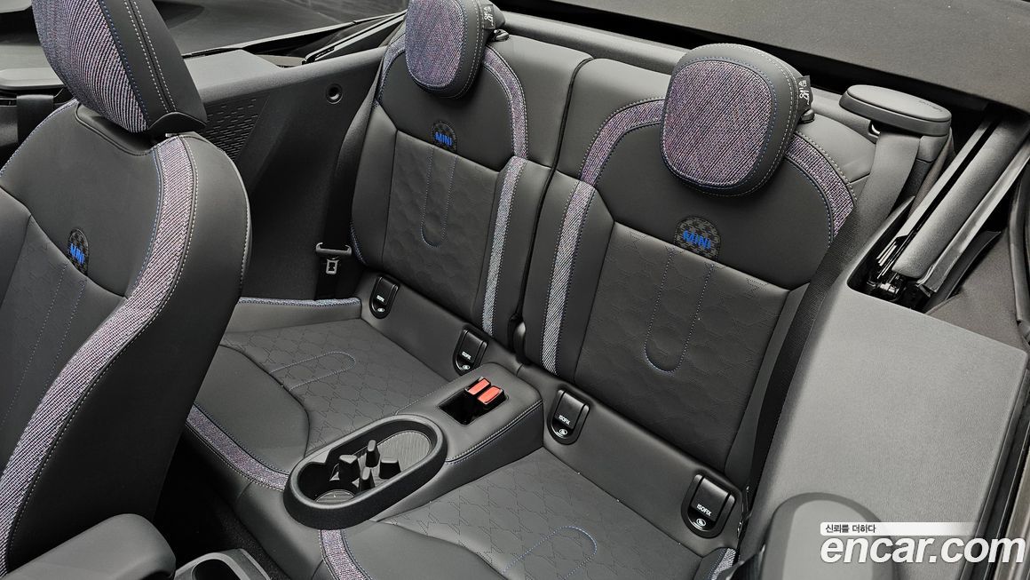 Mini Cooper Convertible 2025